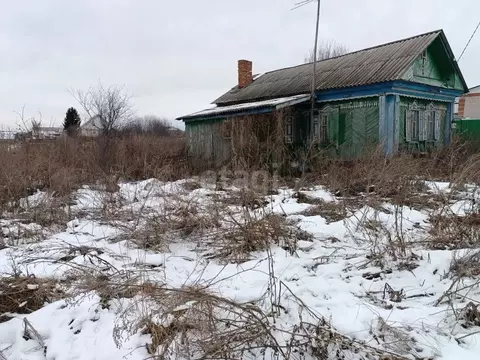 Дом в Башкортостан, Ишимбайский район, Ишеевский сельсовет, с. ...