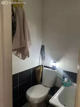 1-комнатная квартира: Таганрог, улица Толбухина, 1-3 (17 м)