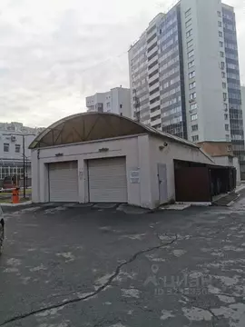 Гараж в Свердловская область, Екатеринбург ул. Красных Командиров, 29 ...