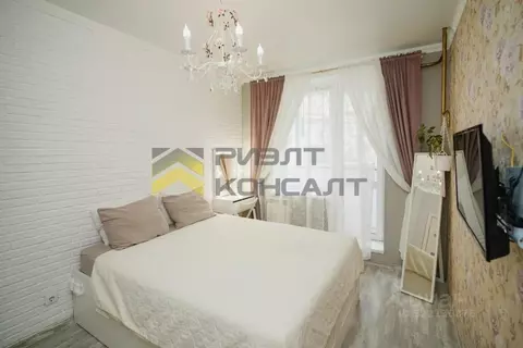 2-к кв. Омская область, Омск просп. Комарова, 15к4 (42.8 м)