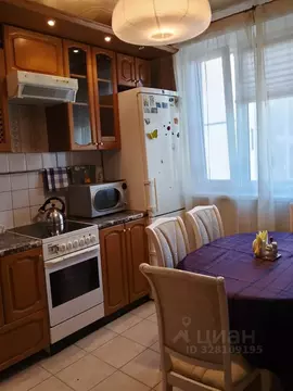 2-к кв. Москва Радужная ул., 16 (56.0 м)