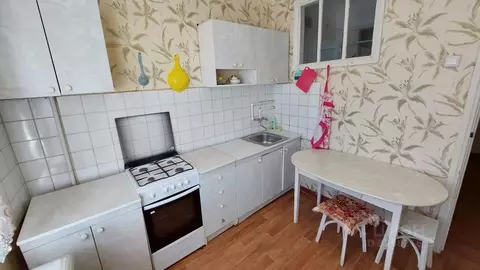 1-к кв. Челябинская область, Челябинск ул. Гагарина, 17 (43.0 м)