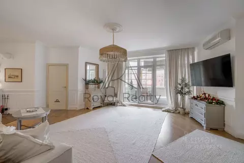 3-к кв. Санкт-Петербург Крестовский просп., 13 (110.0 м)