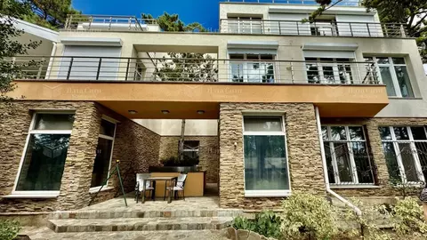 Дом в Крым, Ялта муниципальный округ, Восход пгт ул. Авроры, 5 (289 м)