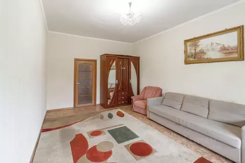 1-к кв. Омская область, Омск просп. Комарова, 9 (58.0 м)