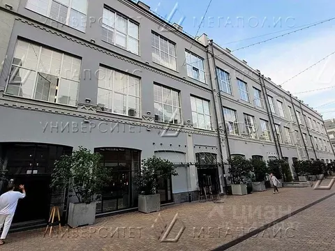 Торговая площадь в Москва Вятская ул., 27С13 (398 м)