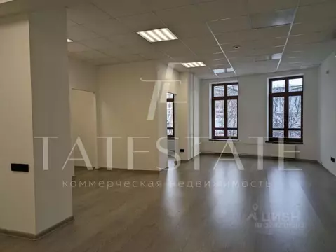 Помещение свободного назначения в Татарстан, Казань ул. Дзержинского, ...