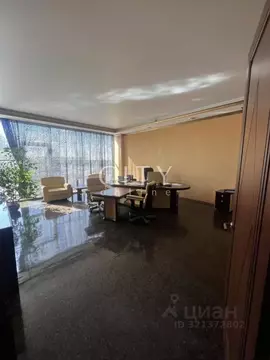 Офис в Тюменская область, Тюмень ул. Тимофея Чаркова, 6 (500 м)