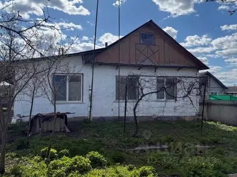 Дом в Белгородская область, Алексеевский муниципальный округ, с. ...