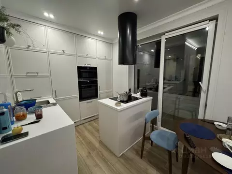 1-к кв. Татарстан, Казань ул. Баки Урманче, 4к4 (55.0 м)