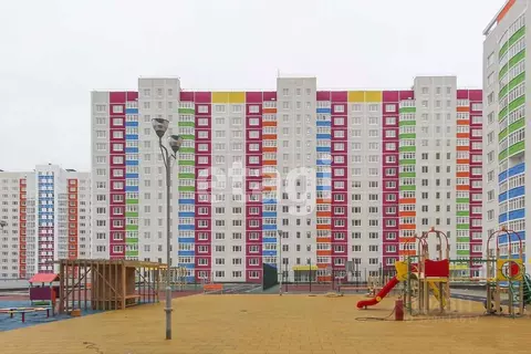 3-к кв. Тюменская область, Тюмень ул. Федюнинского, 60к2 (92.5 м)