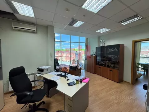 Помещение свободного назначения в Тюменская область, Тюмень ул. ...