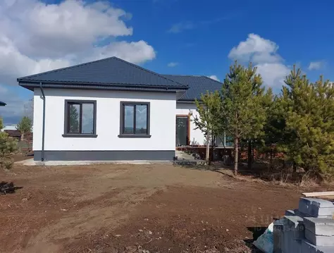 Дом в Свердловская область, Белоярский муниципальный округ, пос. ...