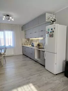 Дом в Крым, Сакский район, с. Уютное, Прибой СПК ул. Каштановая (139 ...