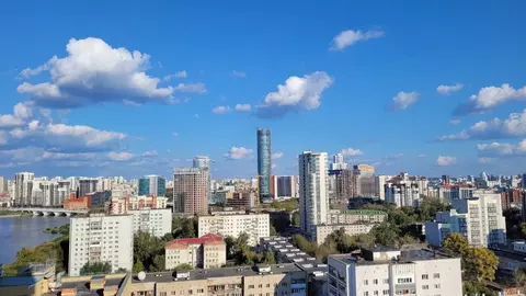 1-к кв. Свердловская область, Екатеринбург ул. Юмашева, 15 (48.6 м)