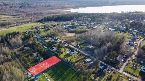 Участок в Ленинградская область, Выборгский район, Рощинское городское ...