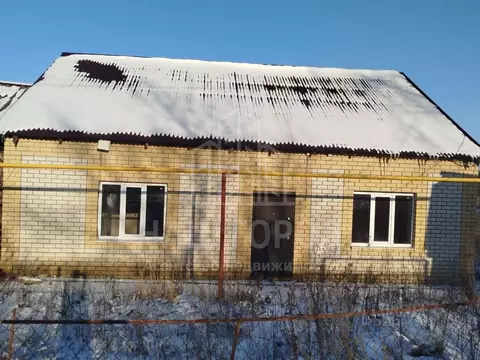 Дом в Тамбовская область, Тамбовский муниципальный округ, с. Сурава ...