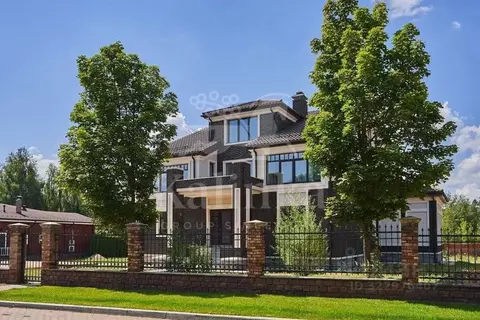 Дом в Московская область, Красногорск городской округ, д. Бузланово, ...