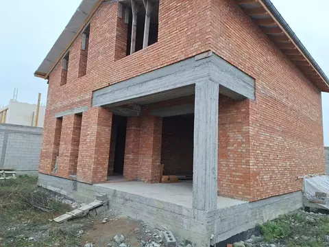 Дом в Северная Осетия, Владикавказ пл. Свободы (180 м)