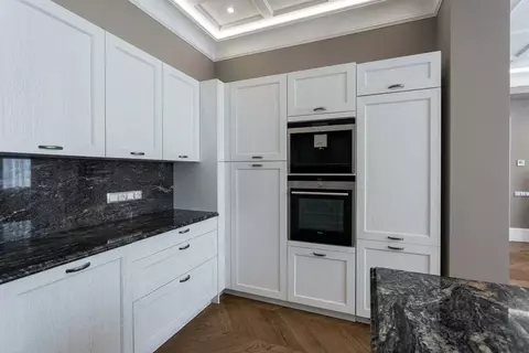 3-к кв. Татарстан, Казань Комсомольская ул., 1 (80.0 м)