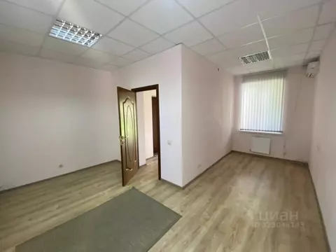 Офис в Краснодарский край, Краснодар Центральный мкр, ул. Советская ...