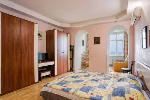 2-к кв. Крым, Ялта ул. Толстого, 10 (60.0 м)