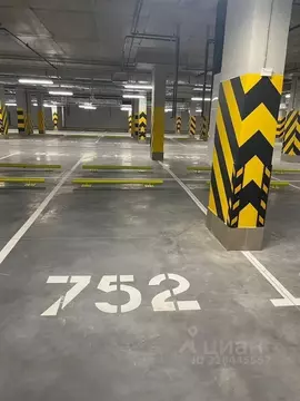 Гараж в Санкт-Петербург Новолитовская ул., 10 (14 м)