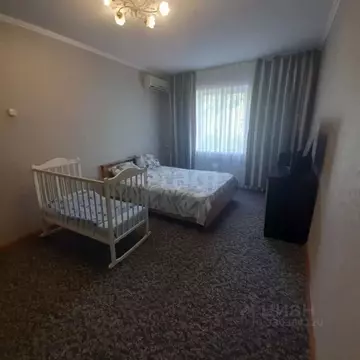 3-к кв. Краснодарский край, Геленджик Одесская ул., 14 (65.0 м)