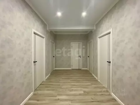 Дом в Оренбургская область, Оренбургский район, Ивановский сельсовет, ...