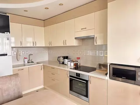 3-к кв. Чувашия, Чебоксары просп. Тракторостроителей, 72 (95.0 м)