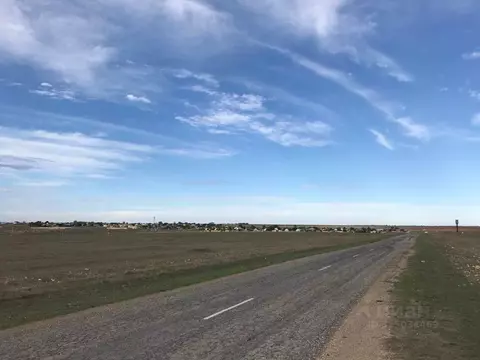 Участок в Крым, Сакский район, Штормовское с/пос, с. Приветное ул. ...