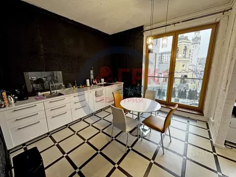 2-к кв. Москва 1-й Смоленский пер., 21 (110.9 м)