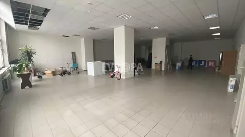 Торговая площадь в Ульяновская область, Ульяновск просп. Гая, 71 (50 ...