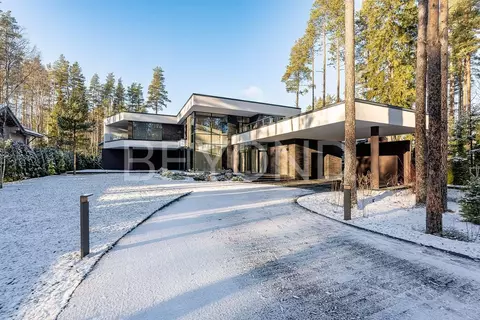 Дом в Ленинградская область, Выборгский район, Первомайское с/пос, ...