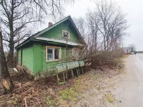 Дом в Ленинградская область, Киришский район, Пчевское с/пос, д. ...