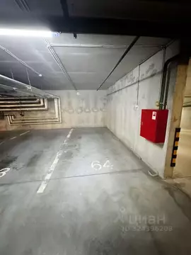 Гараж в Санкт-Петербург бул. Александра Грина, 1 (18 м)