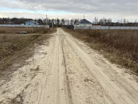 Участок в Тюменская область, Тюменский муниципальный округ, д. Якуши ...