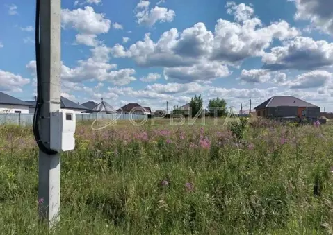 Участок в Тюменская область, Тюменский муниципальный округ, с. ...