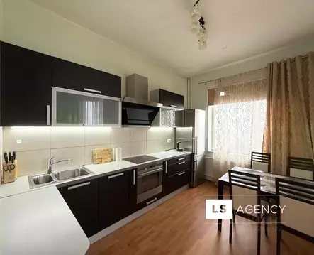 2-к кв. Санкт-Петербург ул. Беринга, 1 (66.0 м)