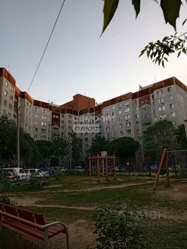 2-к кв. Тюменская область, Тюмень 6-й мкр, ул. Валерии Гнаровской, 5 ...