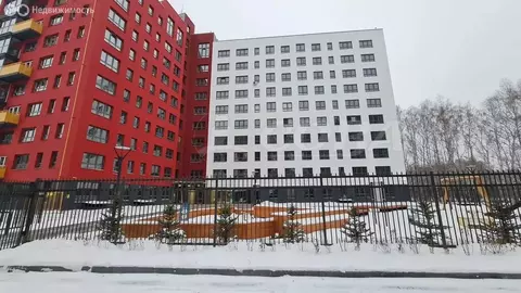 3-комнатная квартира: микрорайон Рощино, улица Александра Федоровича, ...