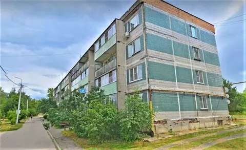 2-к кв. Московская область, Волоколамск Привокзальный мкр, ул. ...