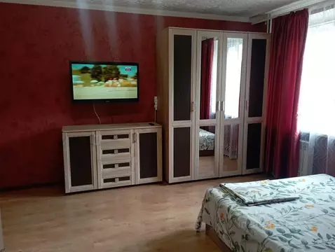 1-к кв. Крым, Симферополь ул. Тренева, 13 (43.0 м)