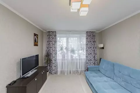 2-к кв. Тюменская область, Тюмень ул. Николая Семенова, 31к2 (66.3 м)