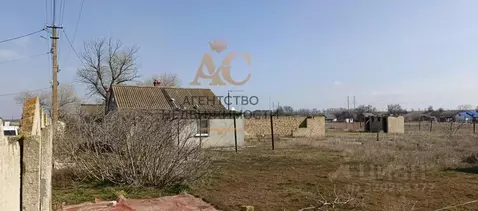 Дом в Крым, Ленинский район, Останинское с/пос, с. Песочное ул. ...