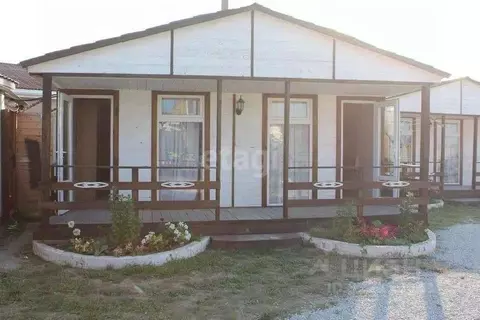 Дом в Крым, Черноморский район, с. Межводное ул. Морская, 39 (41 м)