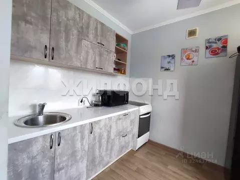 3-к кв. Алтайский край, Барнаул ул. Антона Петрова, 152 (62.4 м)