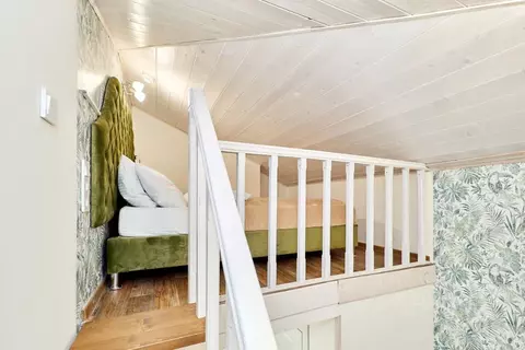 Комната Санкт-Петербург 8-я Васильевского острова линия, 17В (16.0 м)