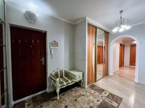 4-к кв. Рязанская область, Рязань Магистральная ул., 21 (109.6 м)