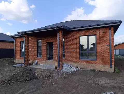 Дом в Ростовская область, Неклиновский район, с. Новобессергеневка ул. ...